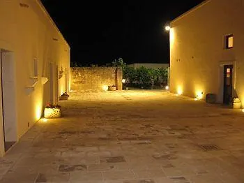 Hotel Masseria Li Campi 4*